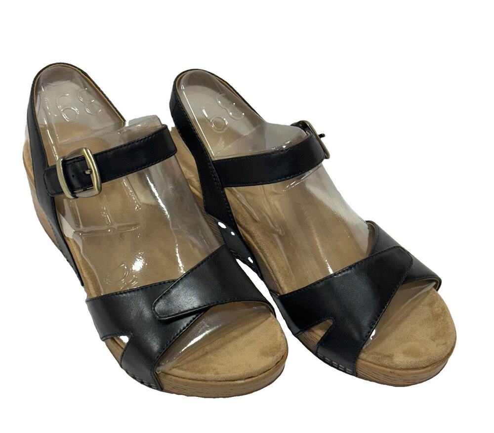 NEW Dansko Wedge Sandal in Black Nubuck Size 39 Timeless Classy NWOB